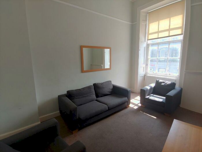 4 Bedroom Flat To Rent In Lothian Road, Tollcross, Edinburgh, EH3