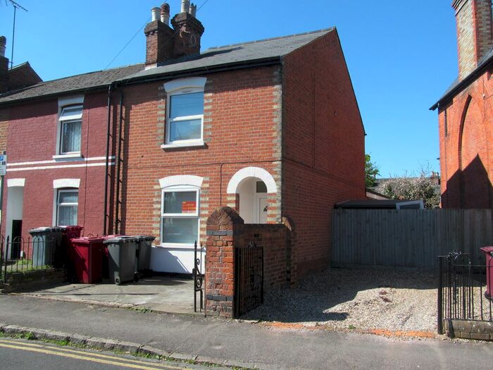 4 Bedroom Semi-Detached House To Rent In Carnarvon Road, Reading, RG1