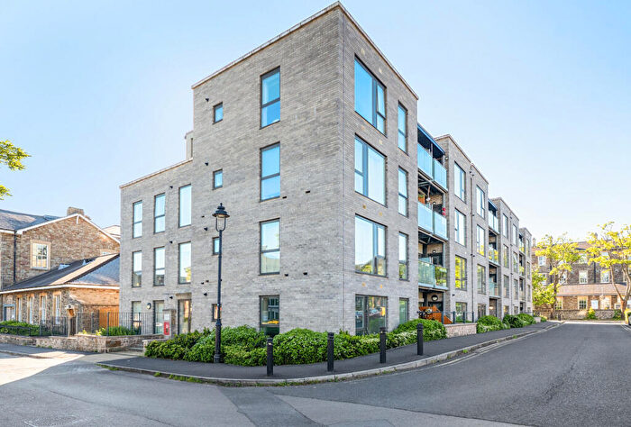 2 Bedroom Apartment For Sale In Greystone Place, College Road, BS7