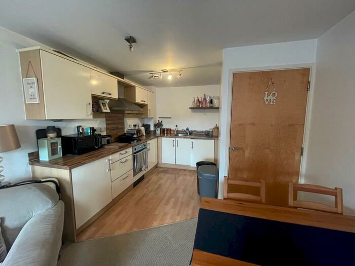 1 Bedroom Apartment To Rent In Canute Apartments, Canute Road, SO14
