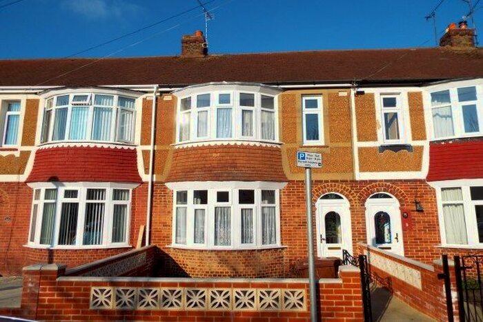 3 Bedroom Terraced House To Rent In Beaconsfield Avenue, Gillingham, ME7