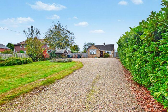 4 Bedroom Detached Bungalow For Sale In Station Road, Heighington, Lincoln, LN4
