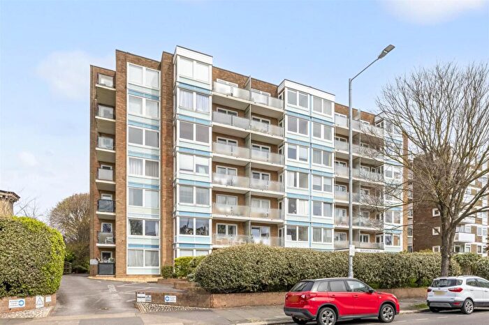 2 Bedroom Flat To Rent In New Church Road, Hove, BN3