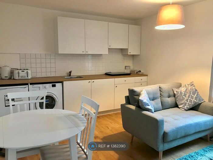 1 Bedroom Flat To Rent In Rasen Lane, Lincoln, LN1