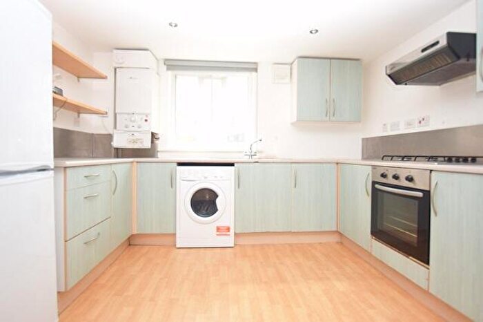 3 Bedroom Apartment To Rent In Columbia Place, Fornham Street, Sheffield, S2