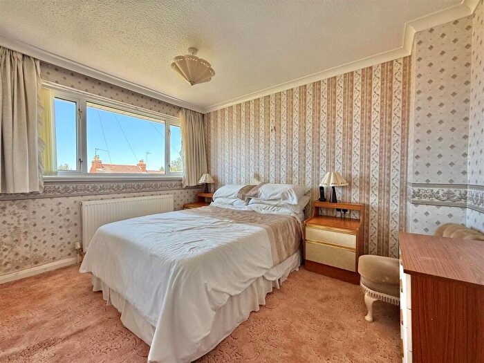 3 Bedroom Terraced House For Sale In Fairfield Grove, Halesowen, B62