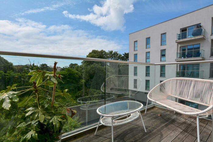 2 Bedroom Apartment To Rent In The Summit, Upper Terrace Road, BH2