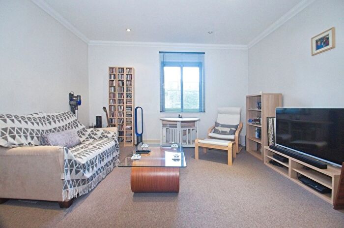 1 Bedroom Flat For Sale In St James Mansions, Mount Stuart Square, Cardiff, South Glamorgan, CF10