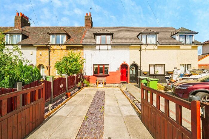 2 Bedroom Terraced House For Sale In New Chester Road, Wirral, CH62