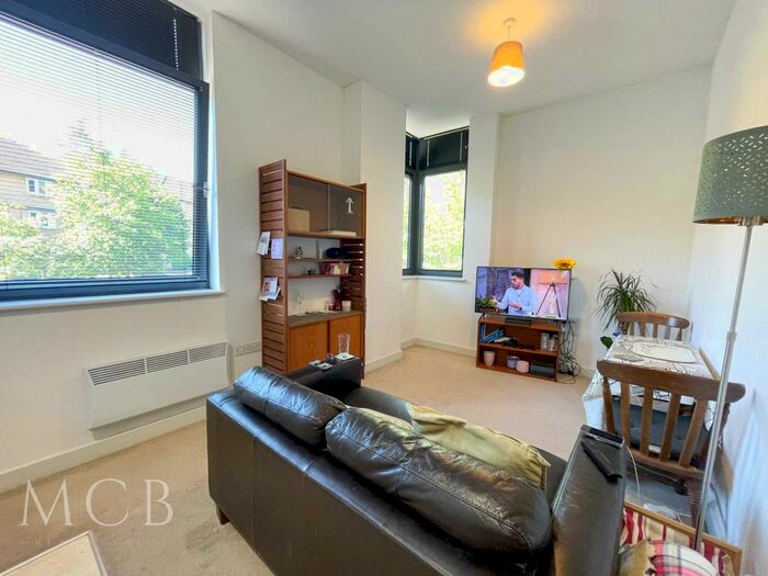 1 Bedroom Flat To Rent In Kings Road, Reading, RG1