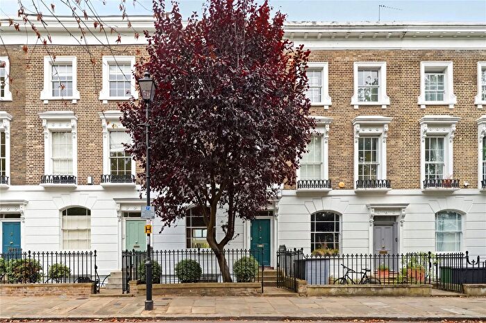 4 Bedroom Terraced House For Sale In Thornhill Square, Barnsbury, London, N1