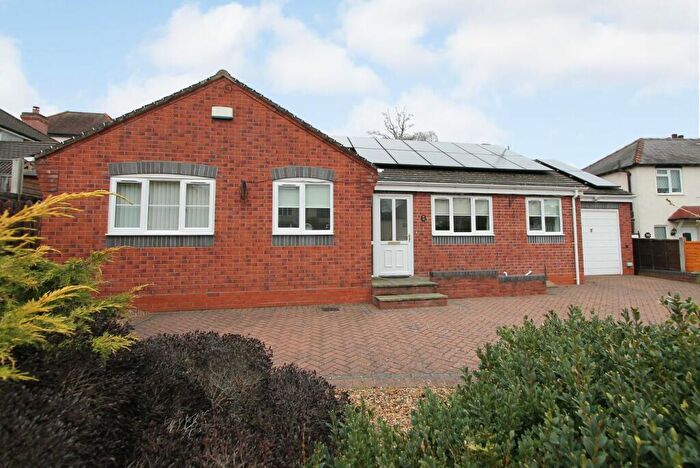 2 Bedroom Detached Bungalow For Sale In Greatfield Road, Kidderminster, DY11