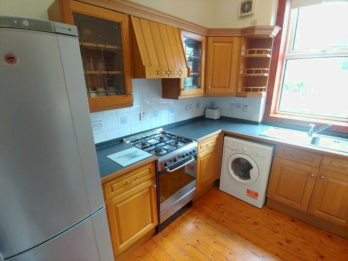 2 Bedroom Flat To Rent In Millar Place, Riverside, Stirling, FK8