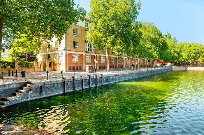 2 Bedroom Apartment For Sale In Worgan Street, Byards Court Worgan Street, SE16