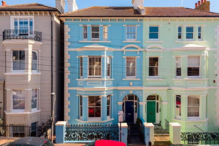 6 Bedroom Semi-Detached House For Sale In College Road, Brighton, East Sussex, BN2