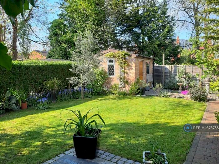 3 Bedroom Maisonette To Rent In Harrow On The Hill, Harrow On The Hill, HA1