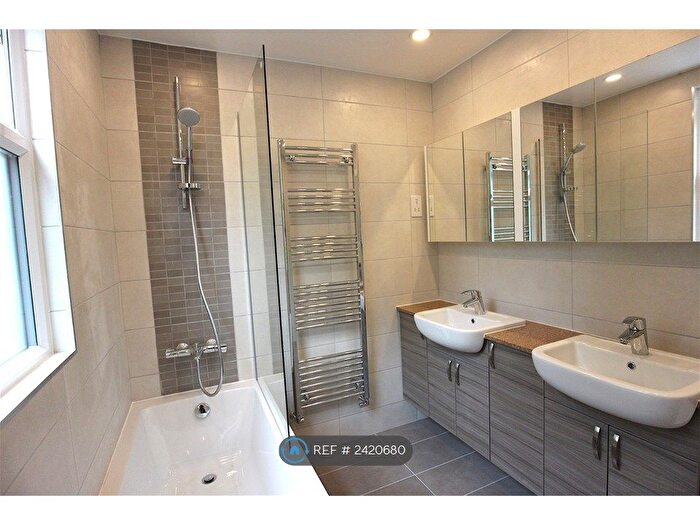 2 Bedroom Flat To Rent In Eccleston Road, Ealing, W13