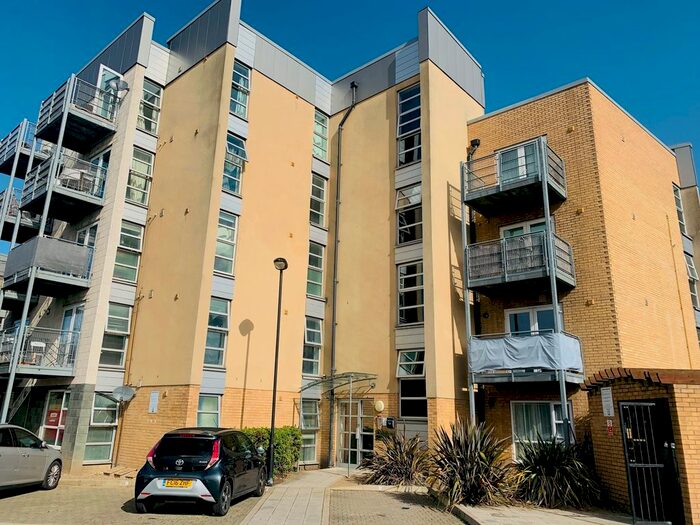 2 Bedroom Flat To Rent In Oldchurch Road, Romford, RM7