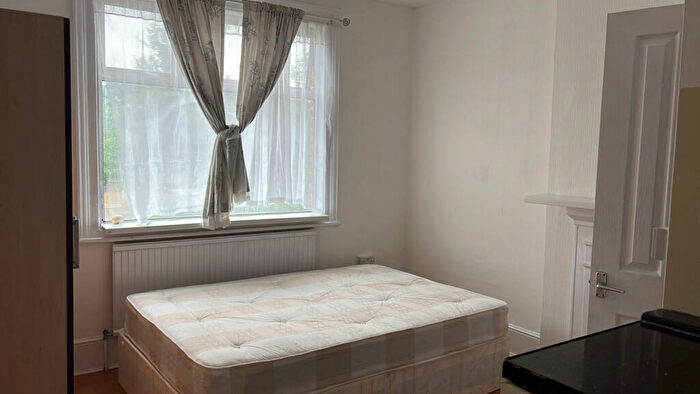 1 Bedroom Retirement Property To Rent In Malvern Road, CR7