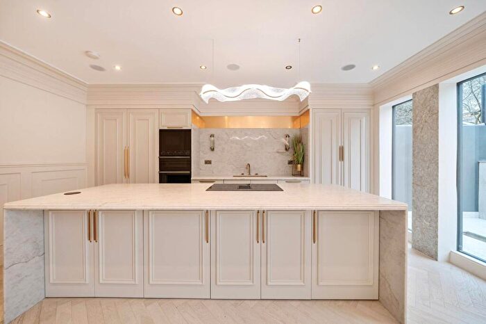 4 Bedroom House For Sale In Donnington Road, Kensal Green, London, NW10