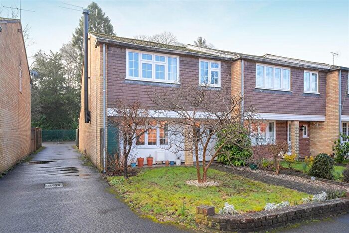 4 Bedroom End Of Terrace House For Sale In Church Road, Ascot, SL5