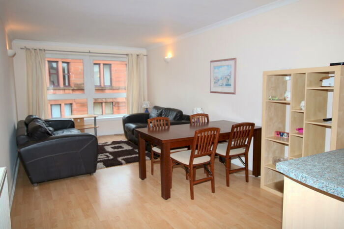 3 Bedroom Flat To Rent In Hayburn Street, Partick, G11