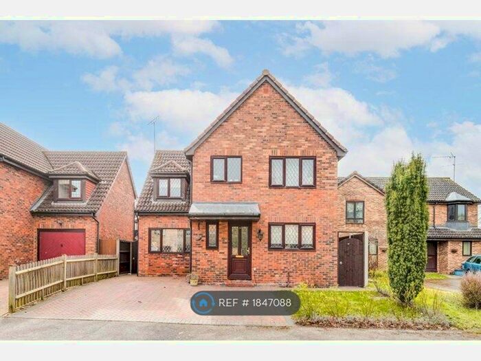 4 Bedroom Detached House To Rent In Furlong Way, Great Amwell, Ware, SG12