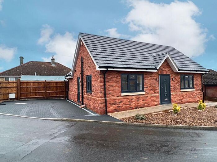 2 Bedroom Bungalow To Rent In Silver Street, Witcham, CB6