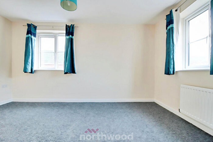 3 Bedroom End Of Terrace House To Rent In Birch Grove, Goole, DN14