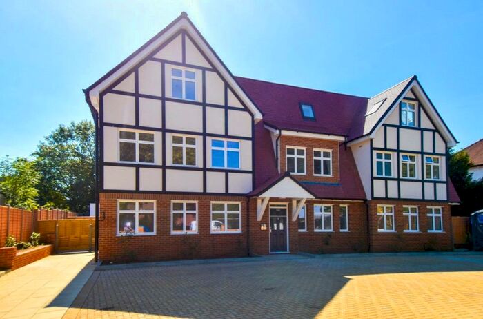 2 Bedroom Apartment To Rent In Pampisford Road, South Croydon, CR2