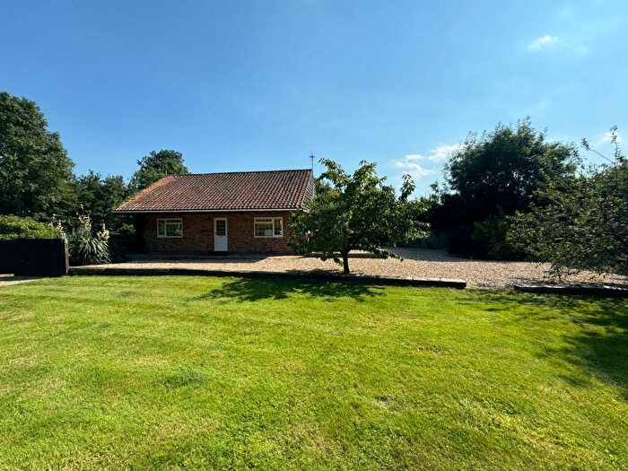 3 Bedroom Detached House For Sale In Wood Farm, East Fenside, Stickney, Lincolnshire, PE22
