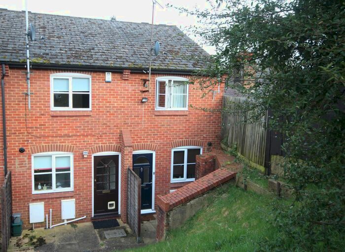 2 Bedroom Terraced House To Rent In Chestnut Cottages, Mitre Street, Buckingham, MK18