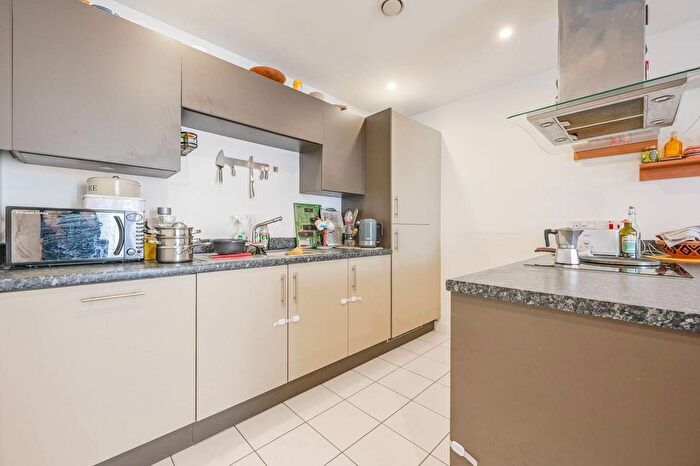2 Bedroom Flat For Sale In Celestial House, Poplar, London, E14