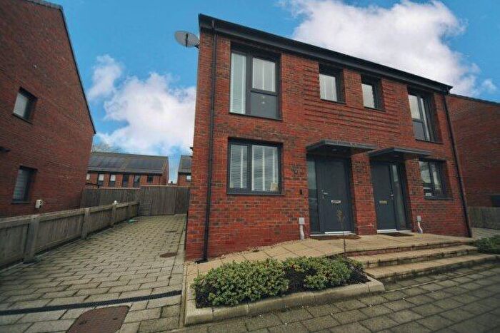 2 Bedroom Semi-Detached House To Rent In Restharrow Road, York, YO24