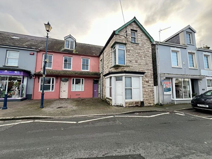 3 Bedroom Property To Rent In Pentre Road, St Clears, Carmarthenshire, SA33