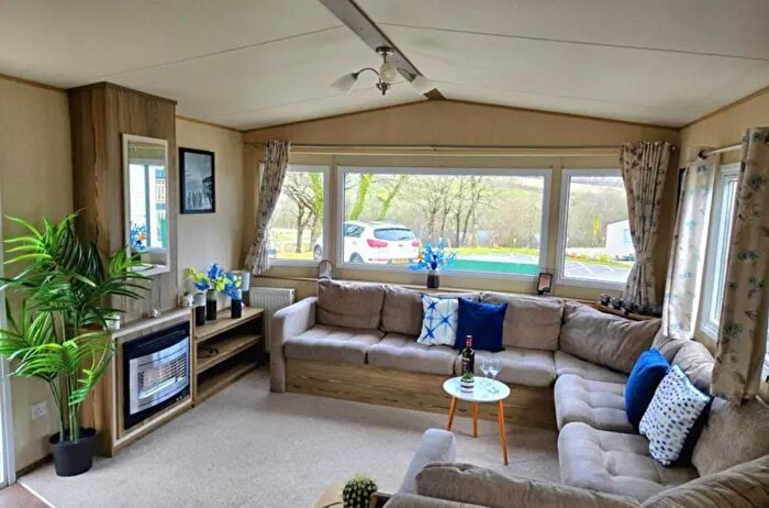 3 Bedroom Mobile/park Home For Sale In Bridgerule, Holsworthy, EX22