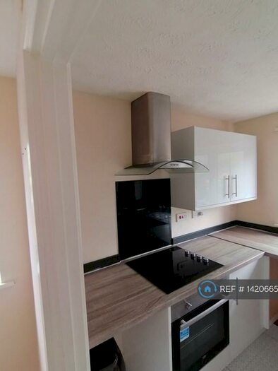 1 Bedroom Flat To Rent In Shergar Close, Gloucester, GL4