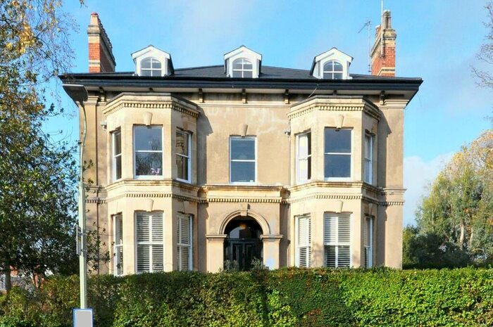 3 Bedroom Apartment To Rent In Christchurch Road, Cheltenham, GL50