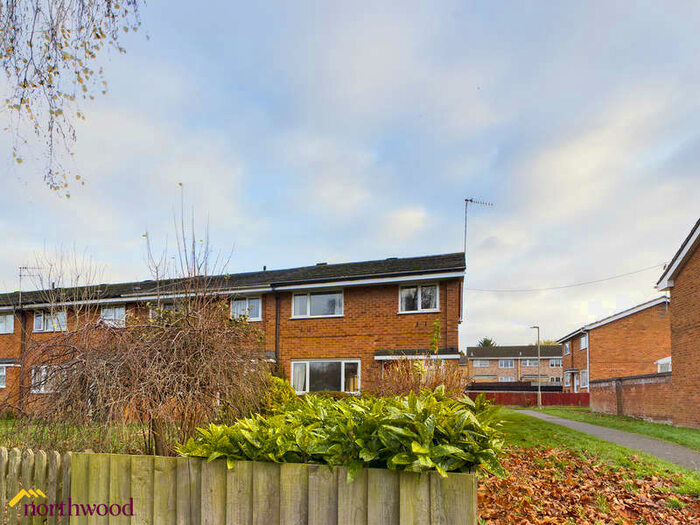 3 Bedroom End Of Terrace House To Rent In Evenlode, Banbury, OX16