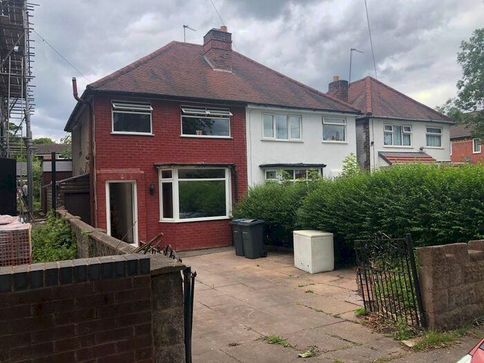 3 Bedroom Semi-Detached House To Rent In Grosvenor Road, Handsworth, B20