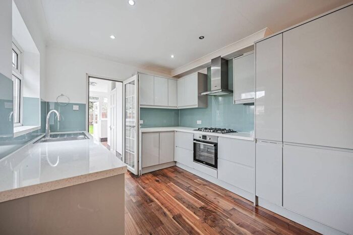 3 Bedroom Terraced House For Sale In Chingford Road, Walthamstow, London, E17