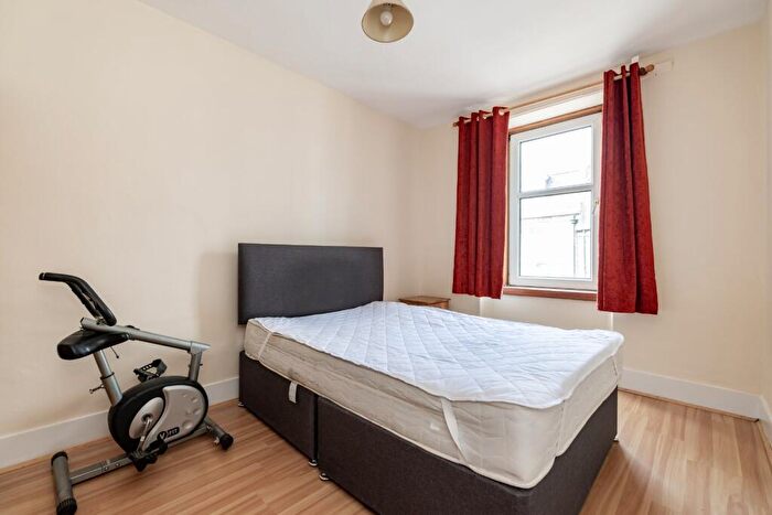 1 Bedroom Flat To Rent In Menzies Road, Torry, Aberdeen, AB11