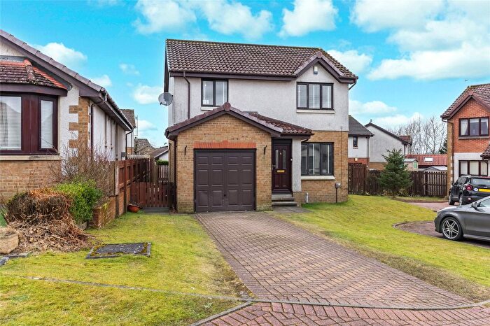 3 Bedroom Detached House For Sale In Cairngorm Place, Lindsayfield, East Kilbride, South Lanarkshire, G75