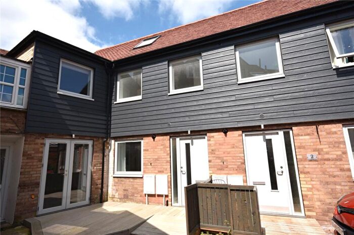 3 Bedroom Terraced House To Rent In Castle Close, Aylesbury, HP20