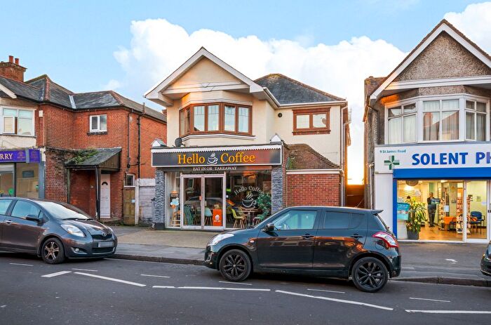 3 Bedroom Maisonette For Sale In St James Road, Upper Shirley, Southampton, Hampshire, SO15
