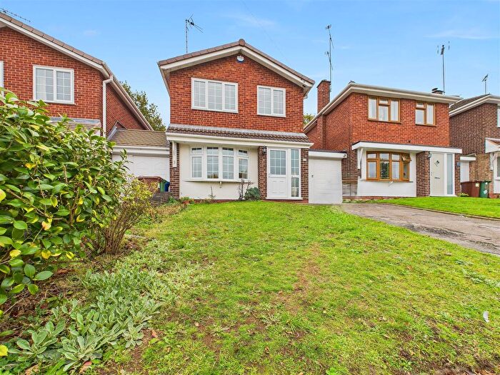 3 Bedroom Link Detached House For Sale In Durham Drive, Rugeley, WS15