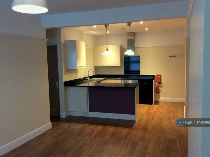 1 Bedroom Flat To Rent In Goldsworth Road, Woking, GU21