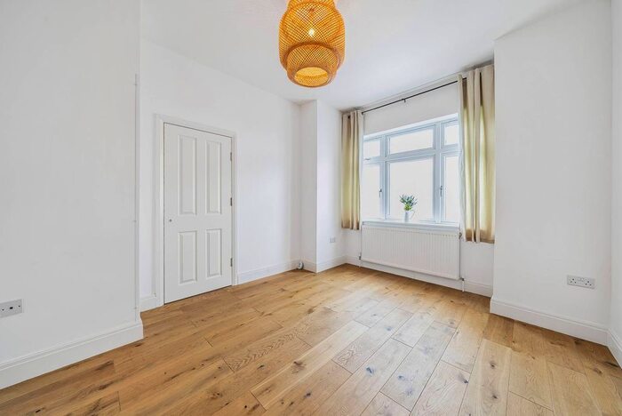 1 Bedroom Maisonette To Rent In Gassiot Road, Tooting, London, SW17