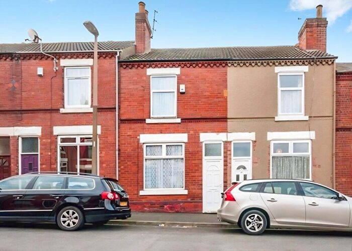 3 Bedroom Terraced House For Sale In King Edward Road, Balby, Doncaster, DN4