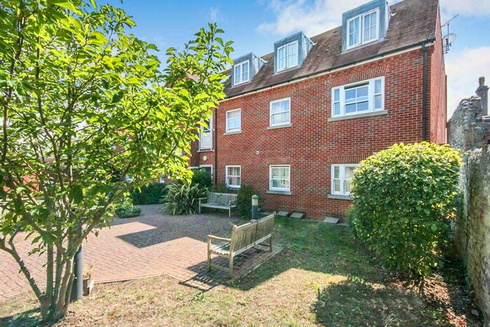 1 Bedroom Flat To Rent In St Wilfrids Place, Selsey, PO20